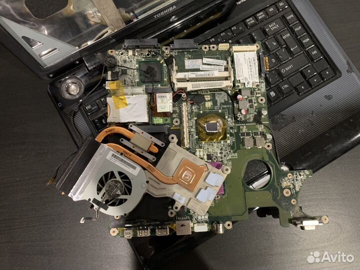 Toshiba a300 15j копус +запчасти все за