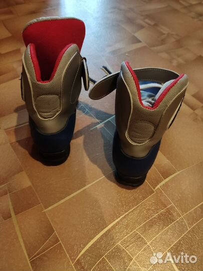 Лыжные ботинки детские 34 размер