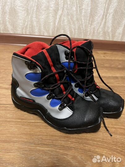 Лыжные ботинки 35 размер