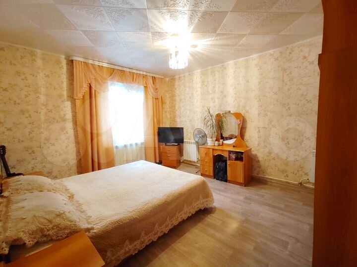 Дом 166,9 м² на участке 5,5 сот.