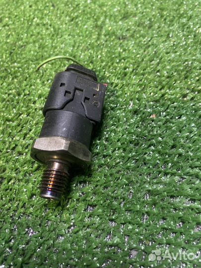 Датчик давления топлива Mercedes-Benz E-Class W210