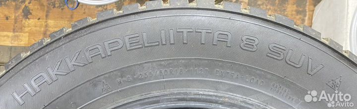 Nokian Tyres Hakkapeliitta 8 SUV 255/60 R18 112T