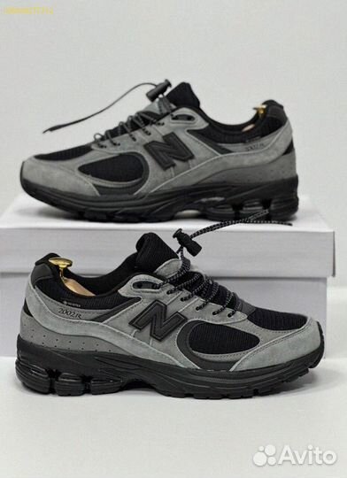 Мужские кроссовки New Balance 2002R для стиля