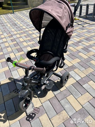 Детский велосипед с ручкой