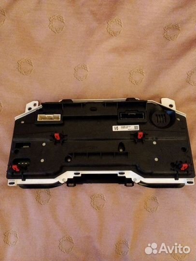 Панель приборов toyota Yaris 2020