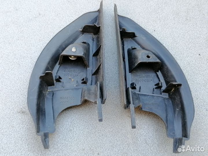 Накладка уголок зеркала Mitsubishi Lancer 9