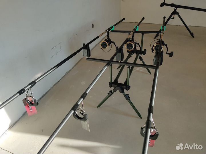 Карповый набор на 3 уд с род подом и сигналками