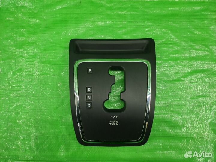 Накладка селектора кпп Jeep Compass