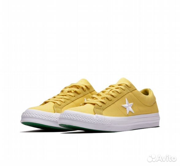 Converse One Star Low Top 