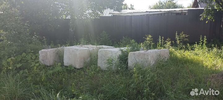 Бетонные блоки