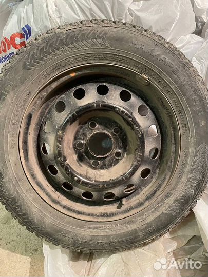 Nokian Tyres Hakkapeliitta 8 195/65 R15 на штампах