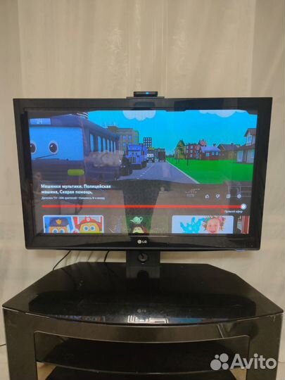 Телевизор и тумба