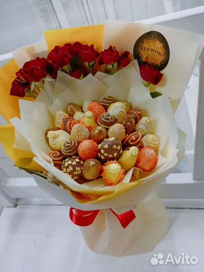 Клубника в шоколаде букеты