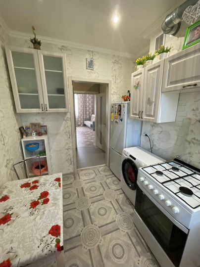 2-к. квартира, 43 м², 1/2 эт.