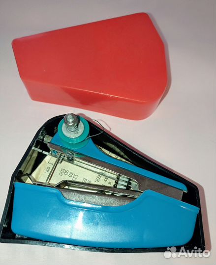 Швейная машинка ручная