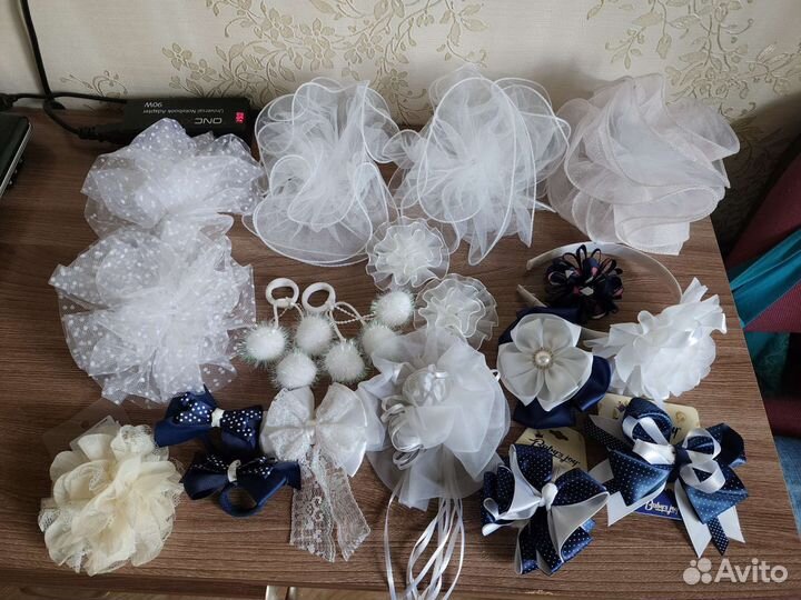 Банты и резинки для школы