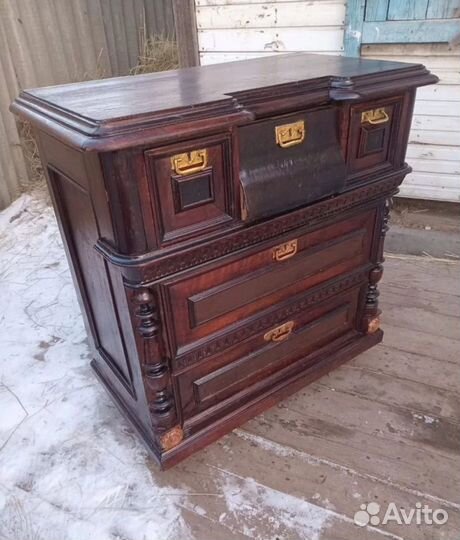 Комод старинный