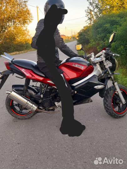 Скутер leike