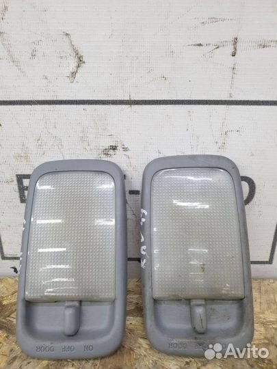 Плафон задний Toyota Rav4 20 2.0 2002