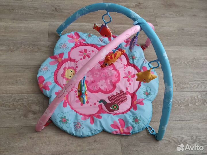 Развивающий коврик с дугами