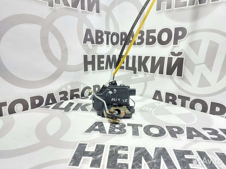 Замок двери задний правый Audi A6 C5
