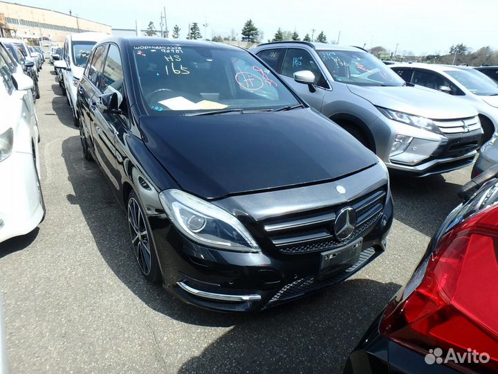 В разборе Mercedes B-Class W246 2012 г