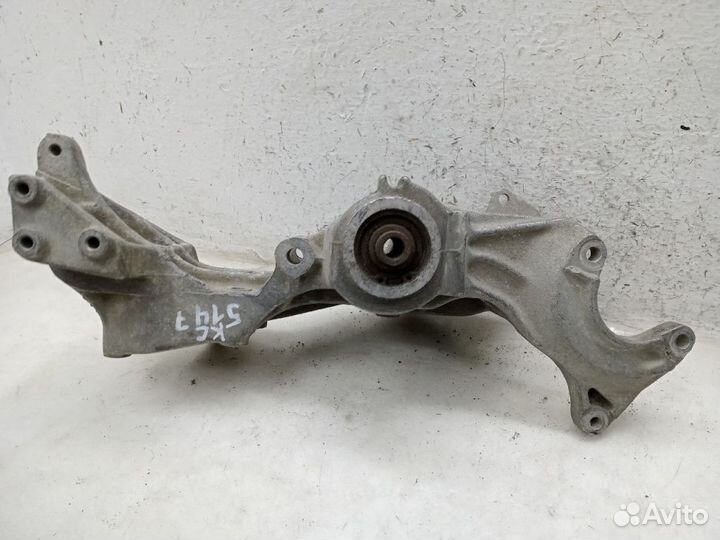 Кронштейн генератора volkswagen passat B5