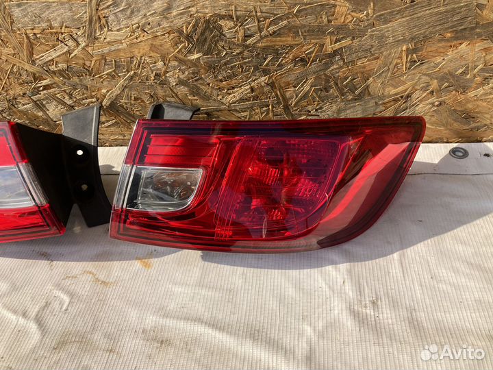 Фонарь задний Renault Clio 4