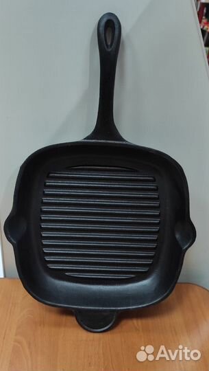 Сковорода - гриль чугунная Mallony