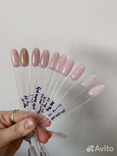 Гель-лаки(базы) для маникюра б/у (набор 36 шт)