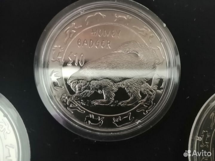 Набор серебряных монет с бриллиантами Ночные