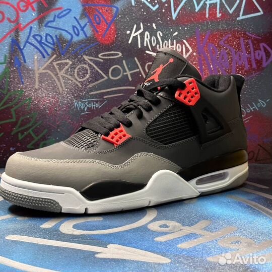 Мужские кроссовки великаны nike jordan 4