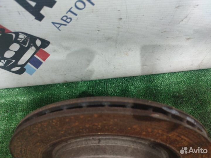 Диск тормозной задний Bmw 116I F20 N13B16A 2012