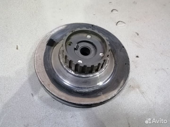 Шкив коленвала с шестерней 1.8 SF VW Golf II 1985