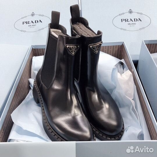 Ботинки осенние Prada