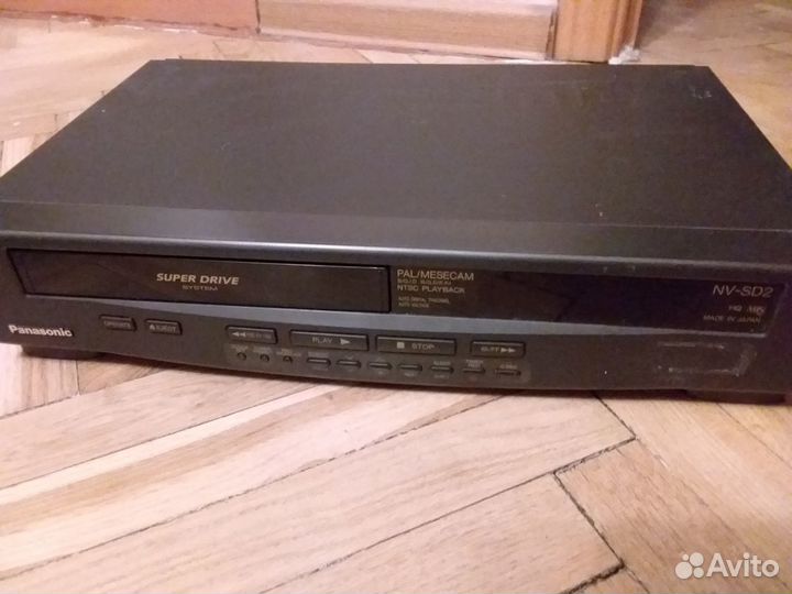 Видеомагнитофон Panasonic NV-SD2