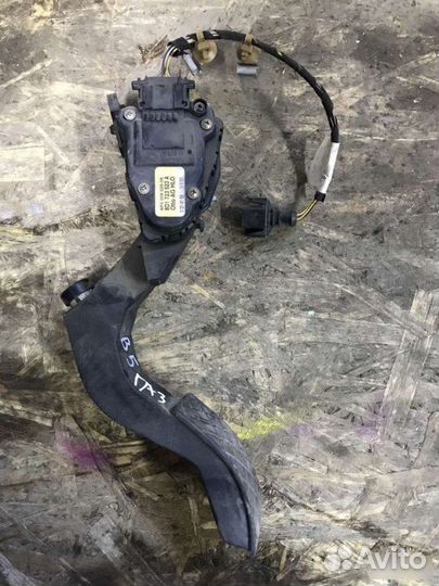 Педаль газа Volkswagen Passat B5