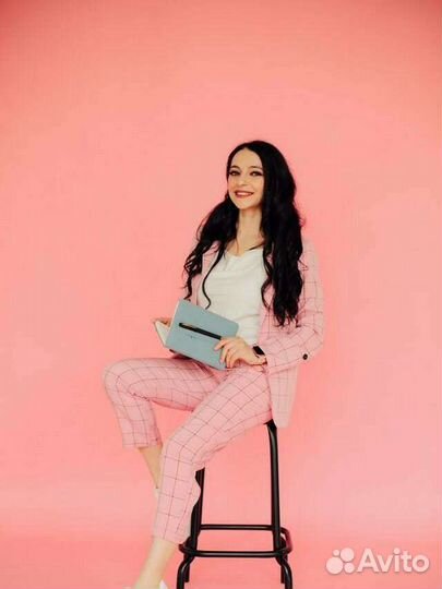 Ведущая на свадьбу Алёна Шутова