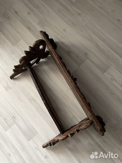 Полка настенная навесная