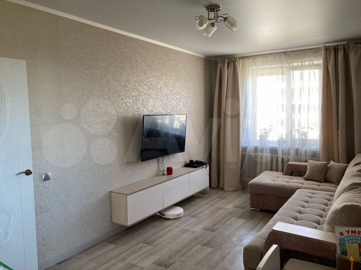 2-к. квартира, 56,9 м², 8/10 эт.