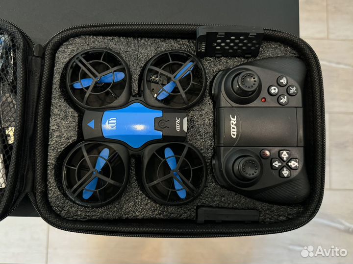 Квадракоптер с камерой и записью черный 4DRC V8