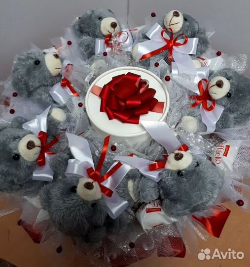 Букет из мягких игрушек