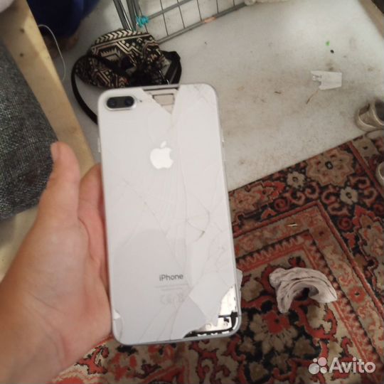 iPhone 8 Plus, 64 ГБ