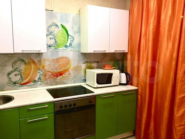 2-к. квартира, 56 м², 1/10 эт.