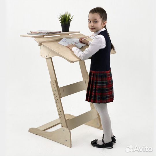 Парта-канторка