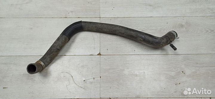 Патрубок радиатора охлаждения двс Renault duster