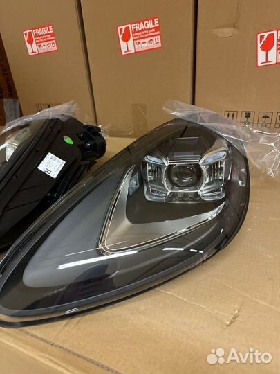 Светодиодные Фары Porsche Cayenne 958 2019 Style