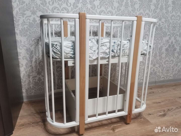 Кроватка трансформер с маятником