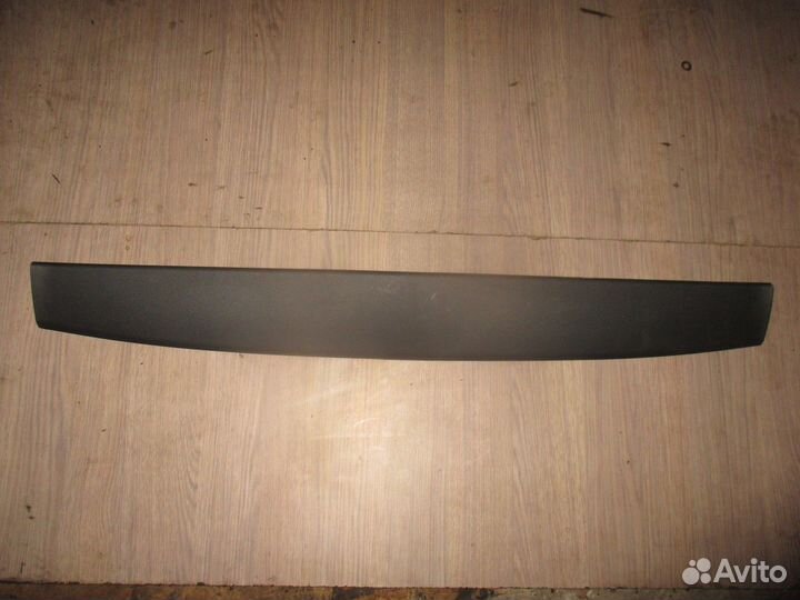 Накладка крышки багажника верхняя (Kia Ceed)