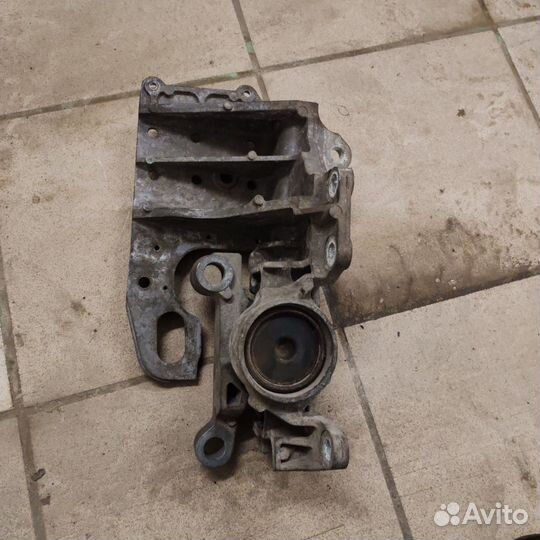 Подушка двигателя nissan qashqai j10 j11